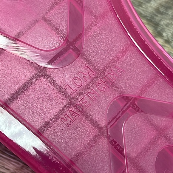 NEW Vince Camuto EVOLET Translucent Jelly Sandals -Raspberry Magenta Size 10 - Picture 8 of 10